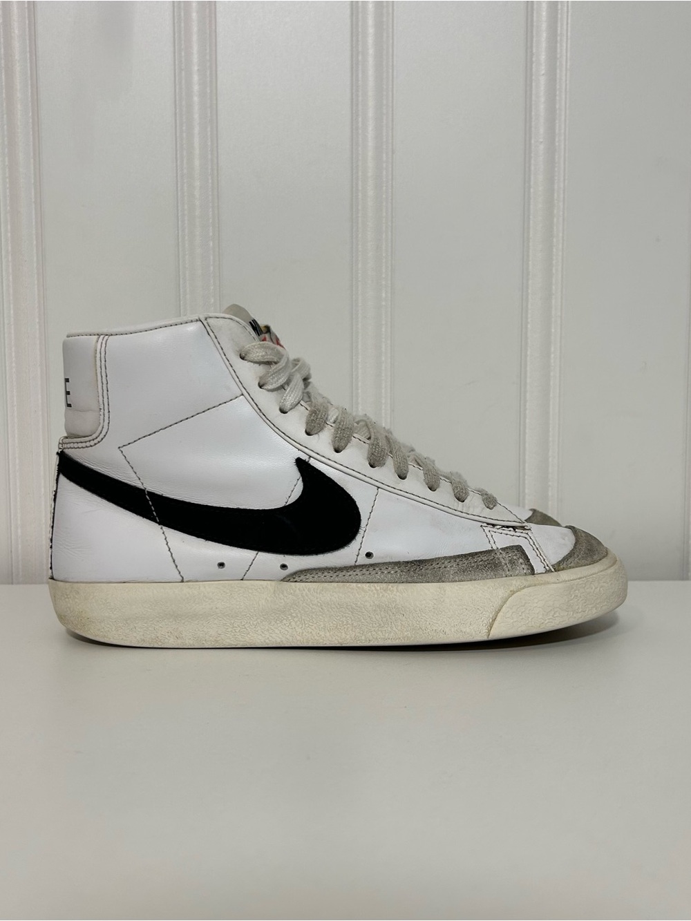 Nike blazer white black mid 77 lace mid
